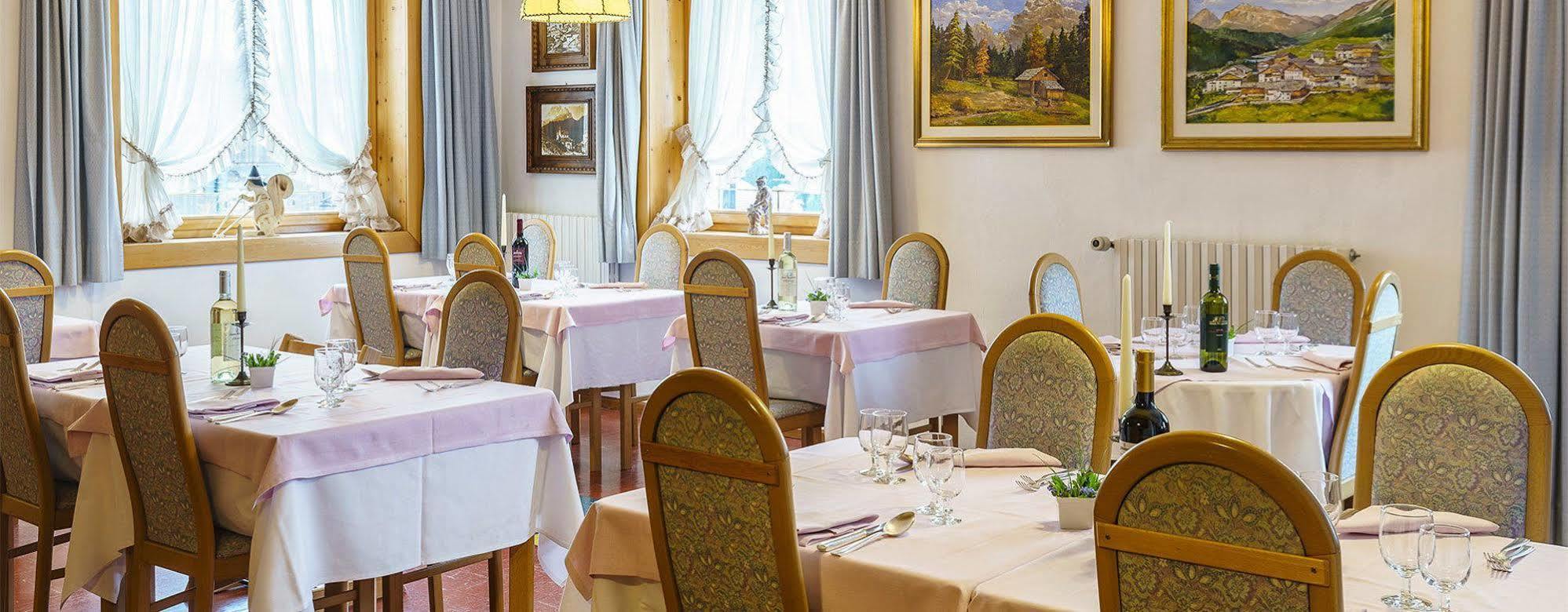 Hotel Roma San Vito di Cadore Eksteriør billede